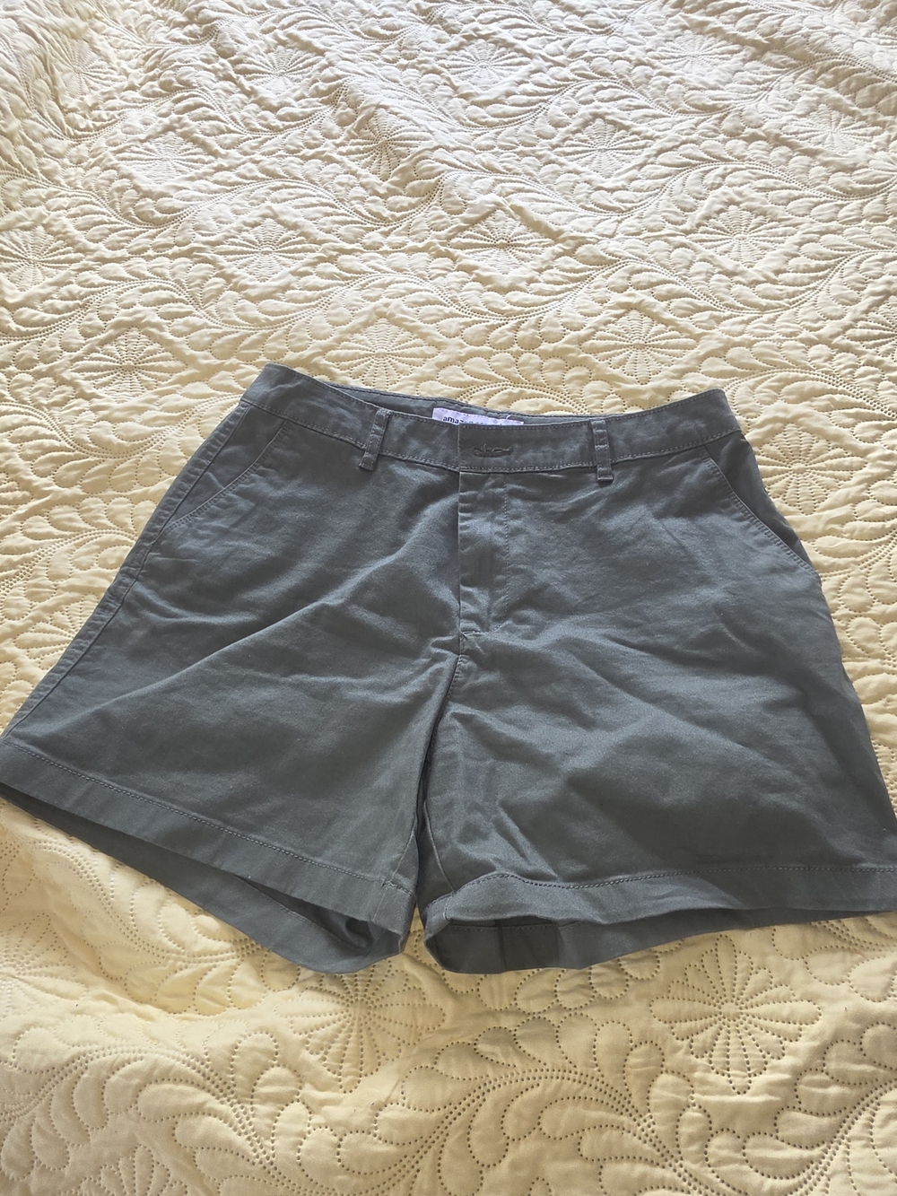 Amazon Essentials Women's Slate Blue Bermuda Shorts